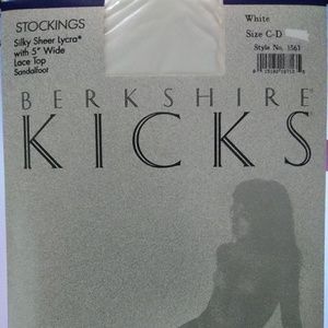 Berkshire Kicks lace top stockings